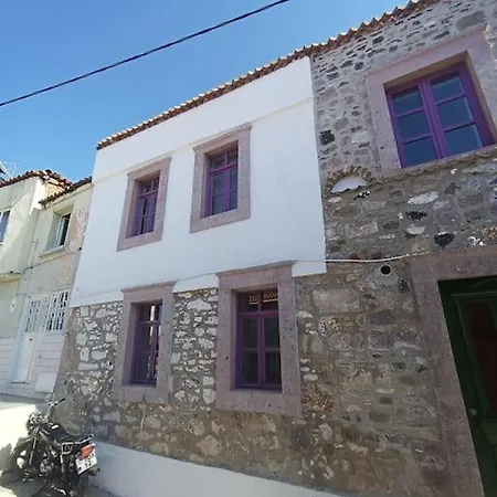 Semesterbostad Tarihi Restore Edilmis Evi Ayvalı