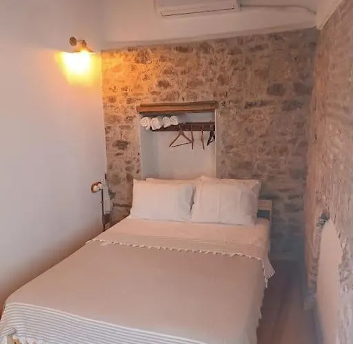 Tarihi Restore Edilmis Evi * Ayvalı