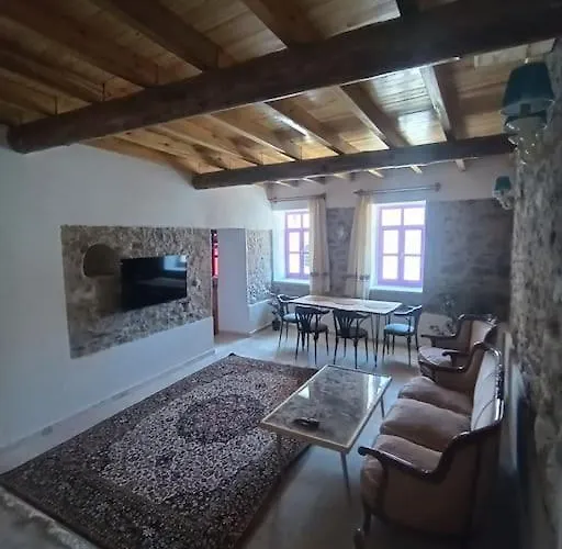 Tarihi Restore Edilmis Evi