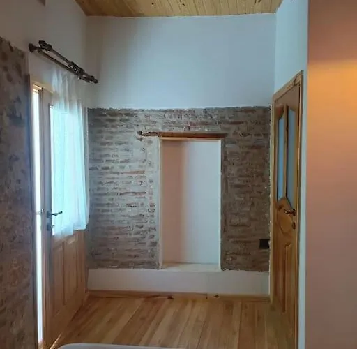 Tarihi Restore Edilmis Evi