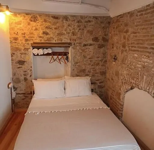 Tarihi Restore Edilmis Evi * Ayvalı