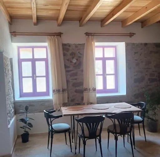 Tarihi Restore Edilmis Evi *