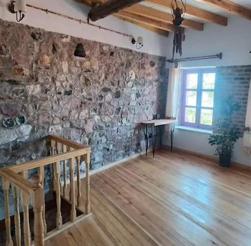 Tarihi Restore Edilmis Evi * Ayvalı